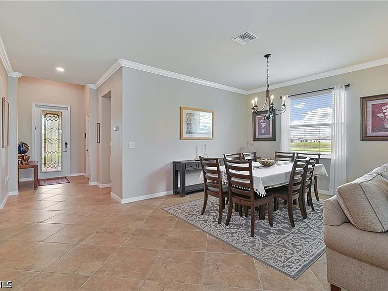 3153 Walnut Grove Ln — Photo 13