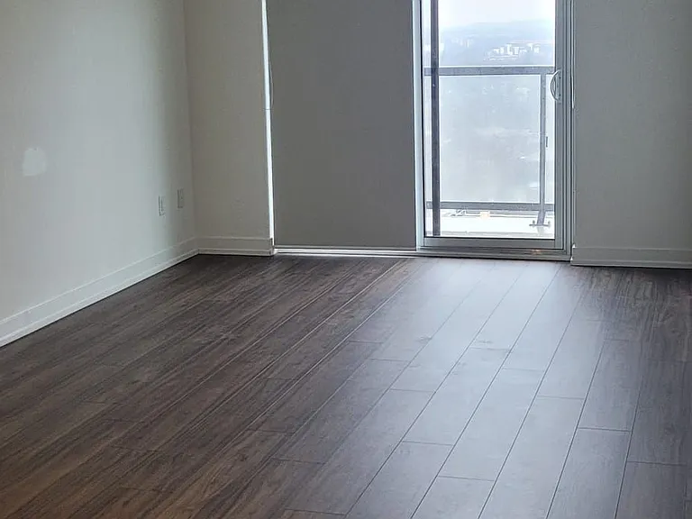 55 Duke St W #1906 — Photo 14