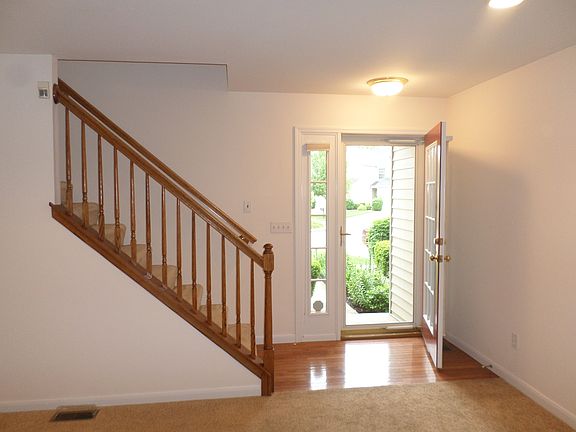 2nd image of 3819 Southern Manor Dr