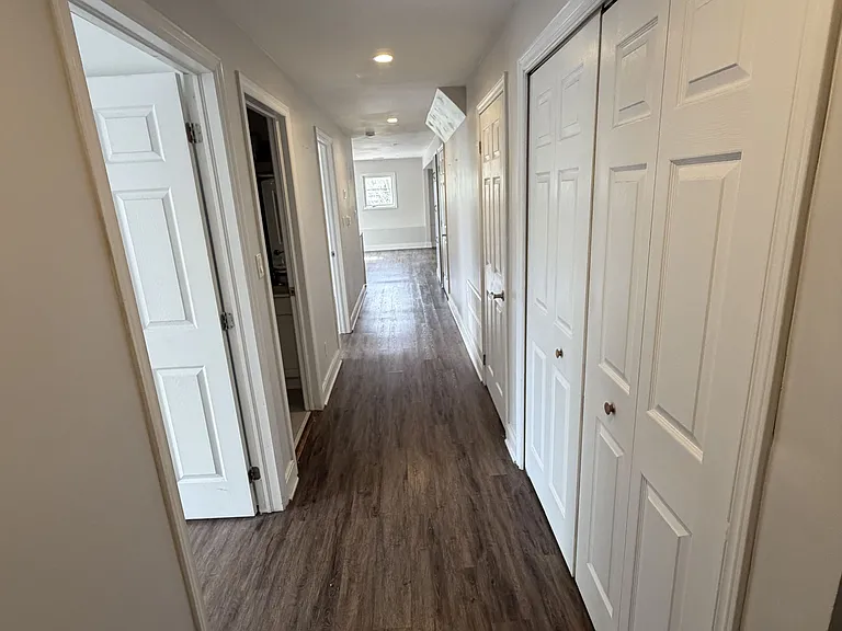 563 Woolwich St #1 — Photo 9