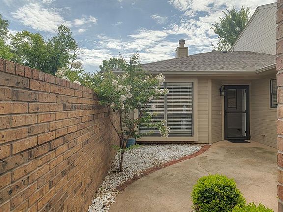 4th image of 12210 High Meadow Ct