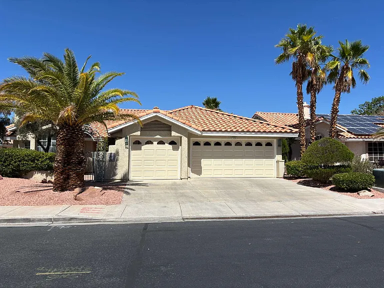 2424 Ocean Front Dr — Photo 17