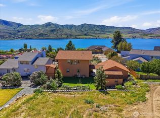 211 Riviera Dr, Chelan, WA 98816