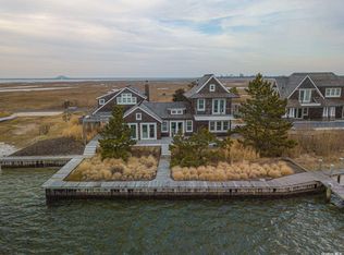 11 Captree Is, Babylon, NY 11702