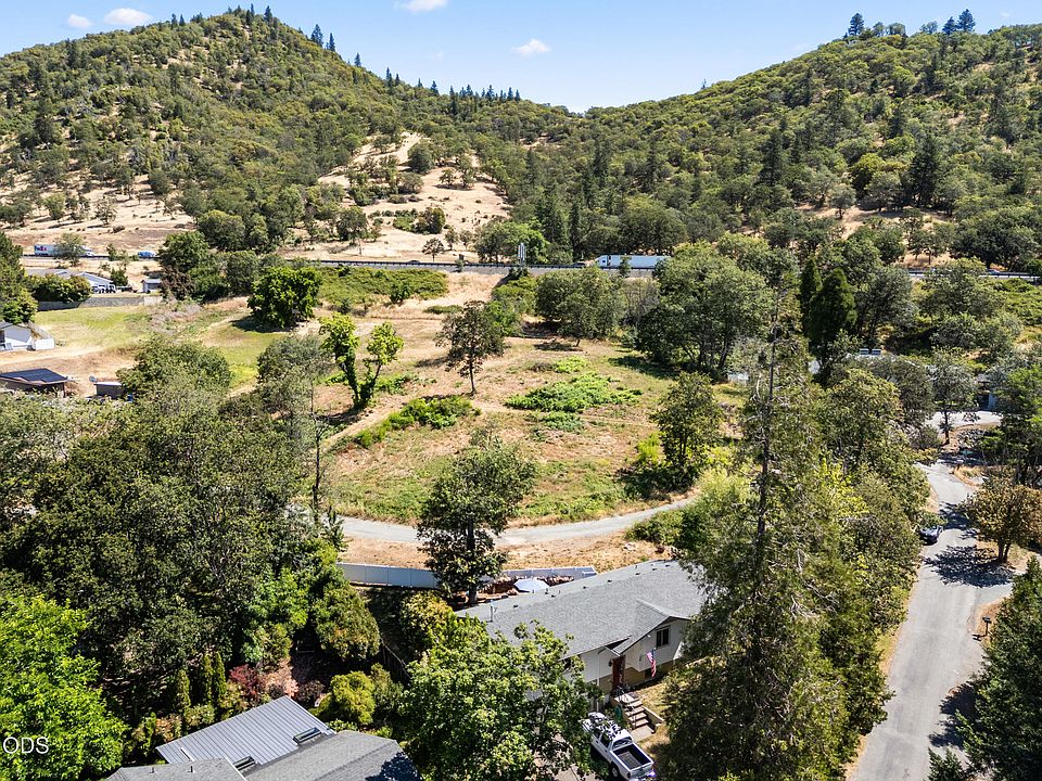 1st image of 701 NE Tokay Hts