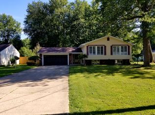 3328 S Maple Ln, Ashtabula, OH 44004