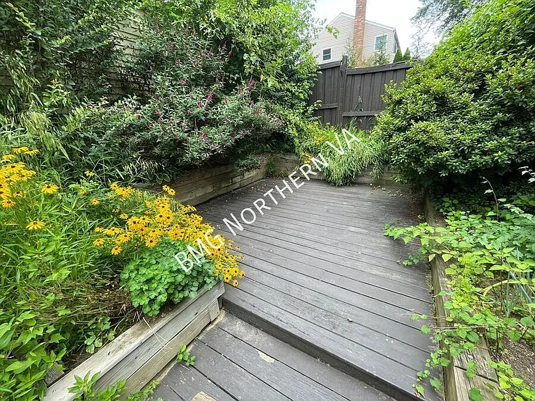 1846 Clovermeadow Dr — Photo 36
