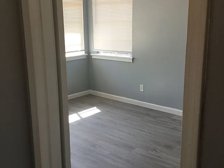 610 S Leggett Dr — Photo 16