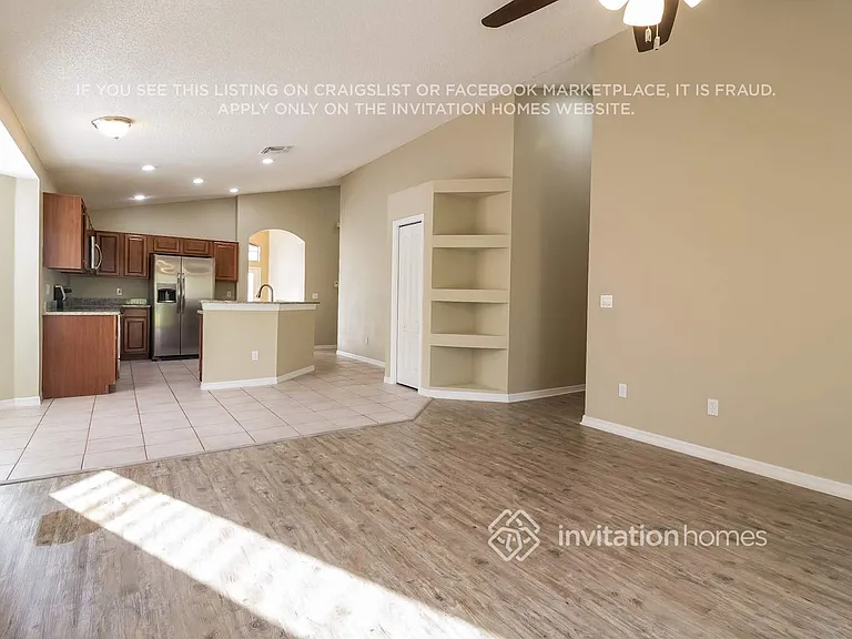 9413 Southern Garden Cir — Photo 7
