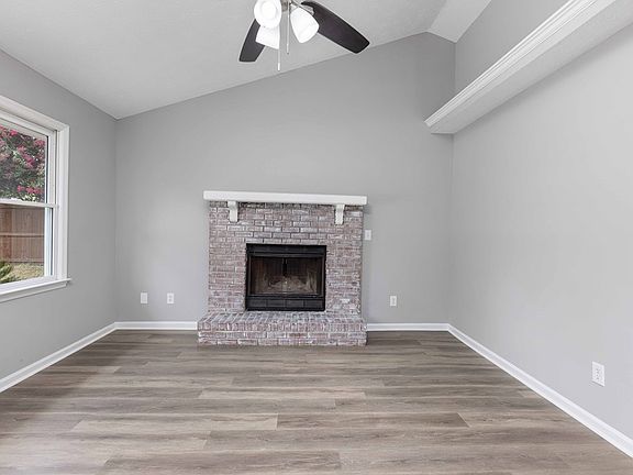 3rd image of 2905 N Walnut St
