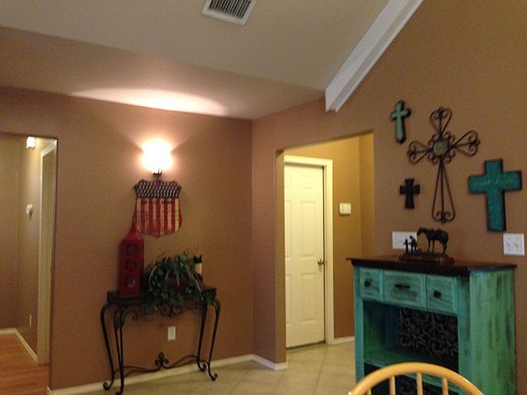 5th image of 2033 Baylor Ave