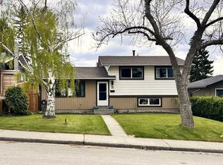 123 N Franklin Dr SE, Calgary, AB T2H0V3