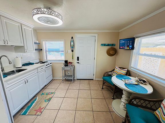 Combo kitchen with dining/sitting area