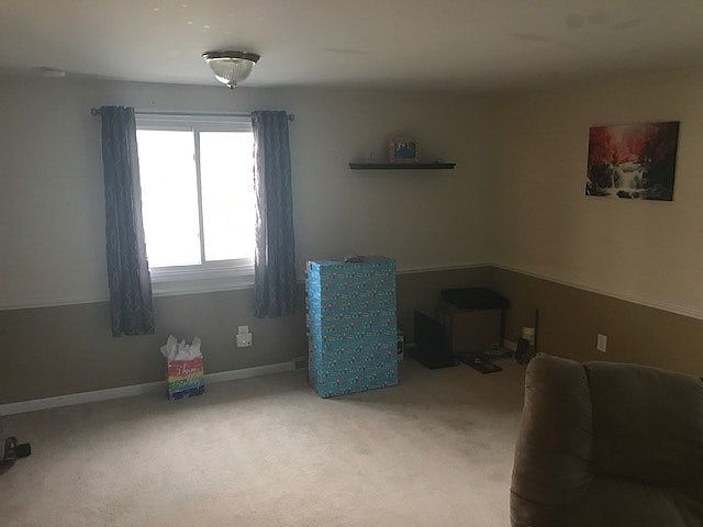 1st image of 144 S Seine Dr