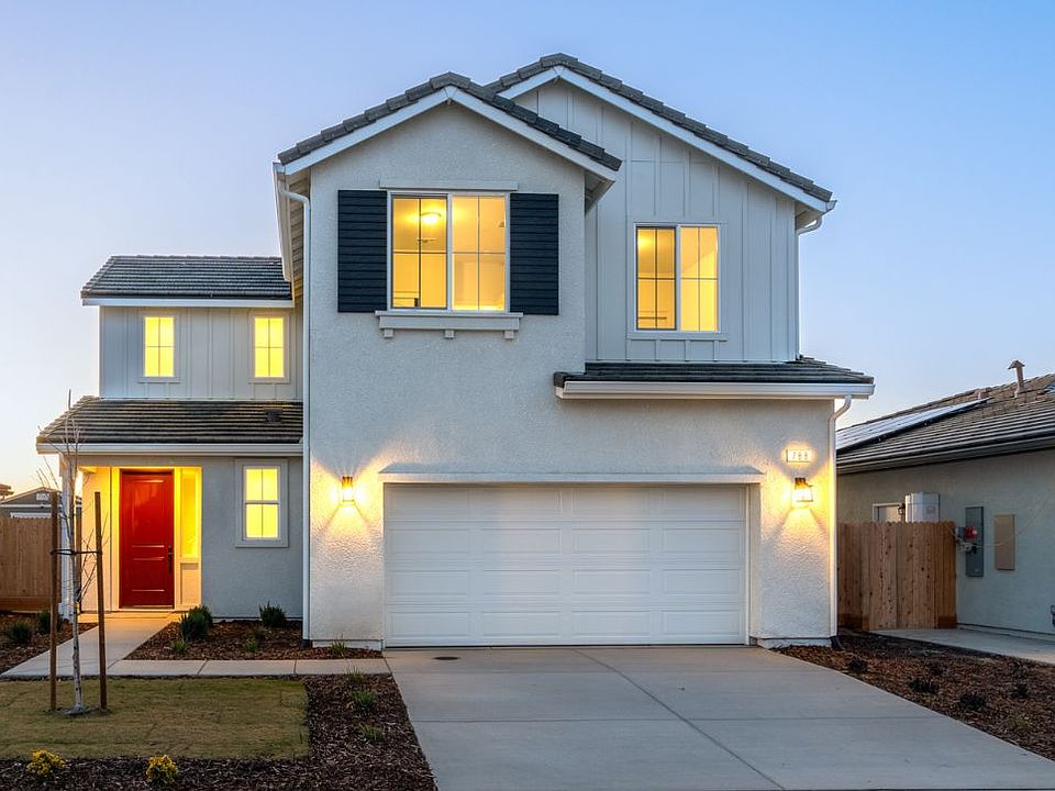 1st image of 788 S Kandarian Ave
