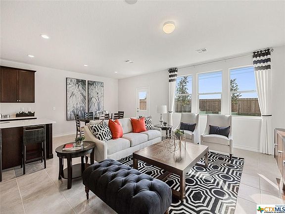 4th image of 202 Landing Ln