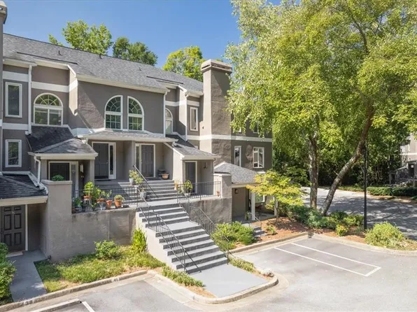 40 Brittany Way NE, Atlanta, GA 30324