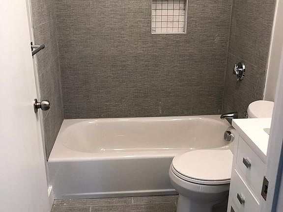 5th image of 11 Ashton Pl APT 207