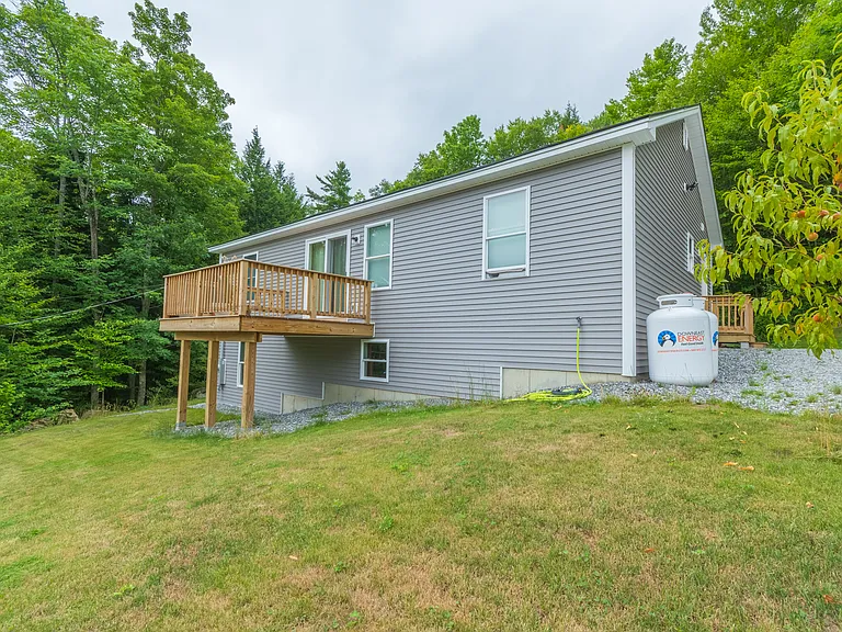 52 Clearview Dr — Photo 6