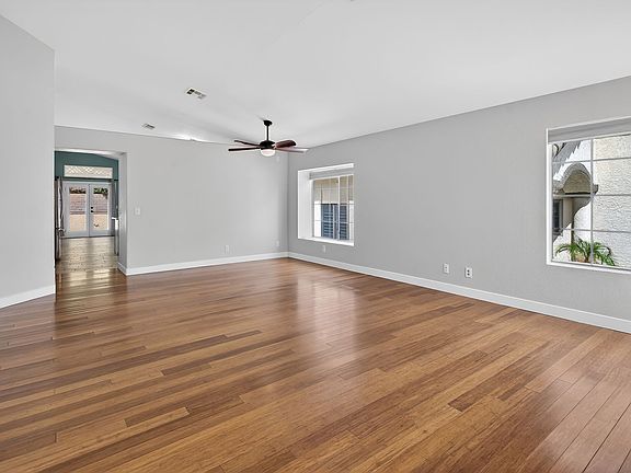 5th image of 405 Crater Ct