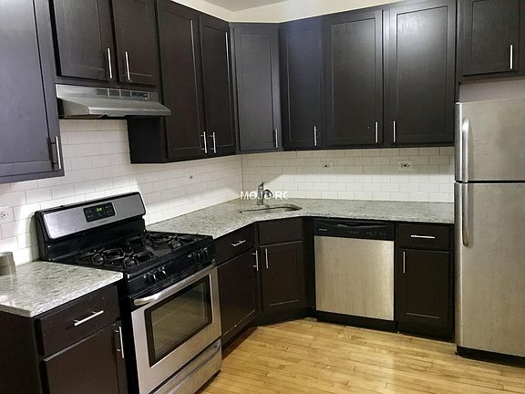 4th image of 4837 4839 N Wolcott #1B