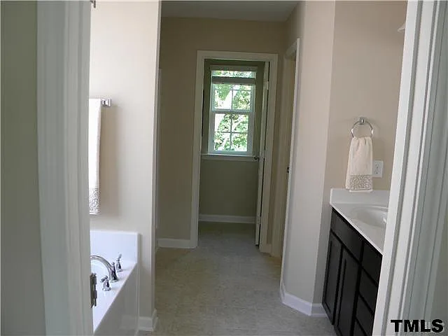 2521 Magnolia Tree Ln — Photo 10