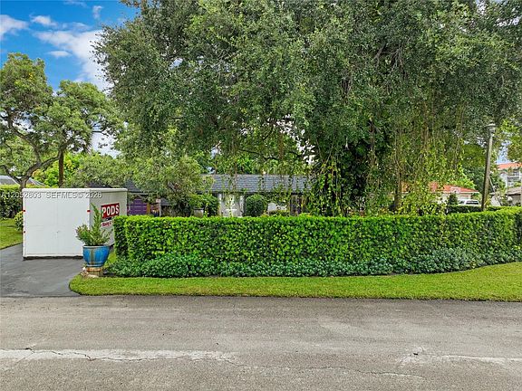 3rd image of 8541 N Lake Dasha Dr