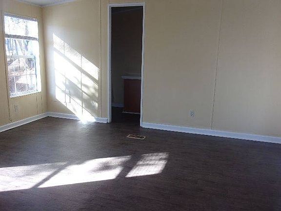 5th image of 3535 Roberts Ave #287