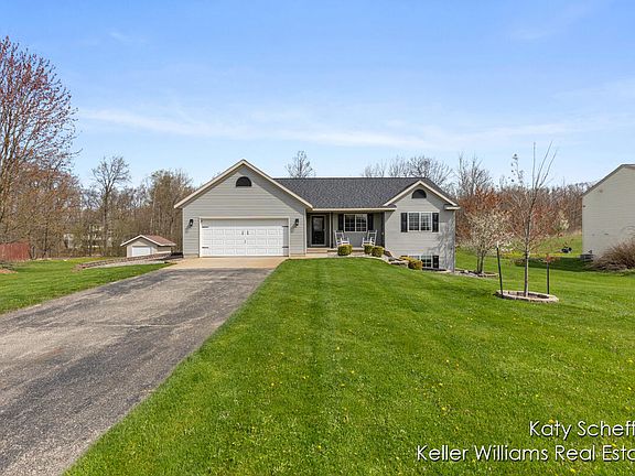 4th image of 2241 Avalon View Dr NE