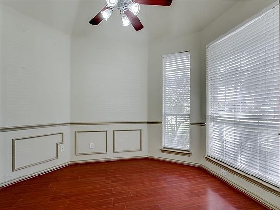 3rd image of 6017 Mendota Dr
