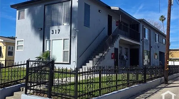 1 bed, 778 sqft, $1,950 — Photo 3
