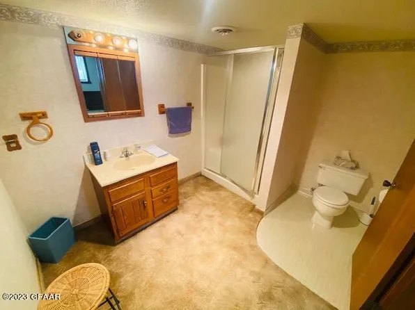 603 Jenks St, Munich, ND 58352