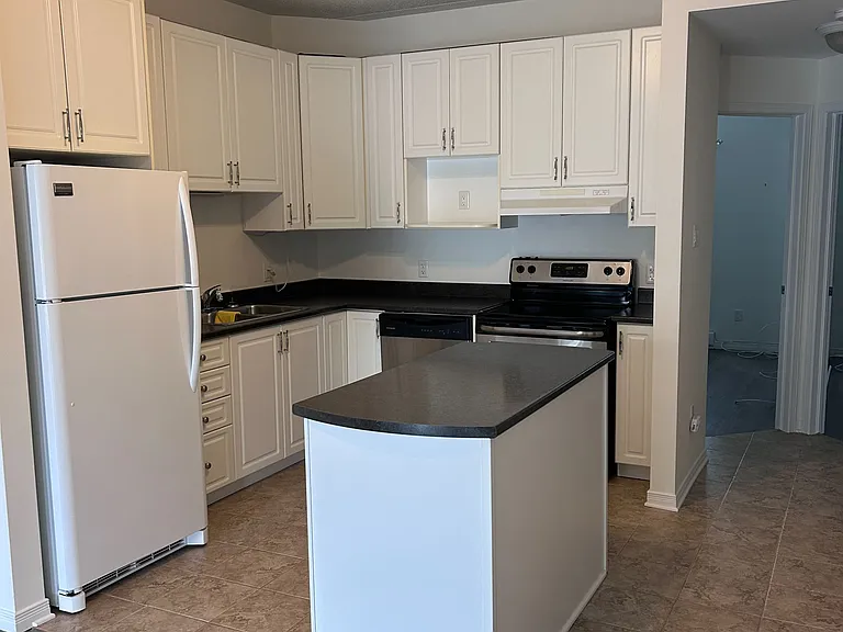 200 Eliot St #709 — Photo 4