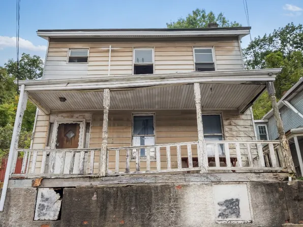 373 Stewart St, Turtle Creek, PA 15145