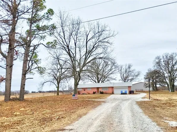 36521 New Hope Rd, Tecumseh, OK 74873