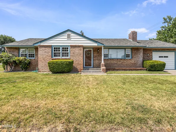 202 Bel Air Dr, Yakima, WA 98908