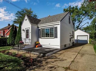 42 Park Rd, Buffalo, NY 14223