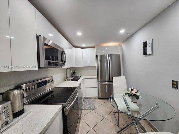 3rd image of 6969 Collins Ave APT 404