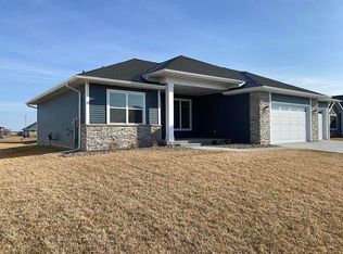 2723 Weston Dr, Ames, IA 50010