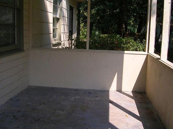3rd image of 2861 Ernest St