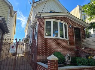 8506 76th St, Woodhaven, NY 11421