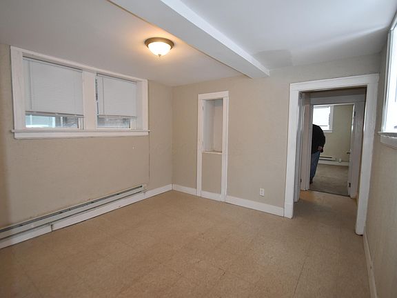 4th image of 15000 Euclid Ave