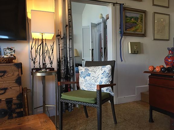 Front room view to bedroom