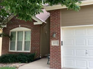 16532 Ames Ave, Omaha, NE 68116