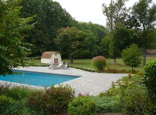 11451 Quailwood Manor Dr, Fairfax Station, VA 22039