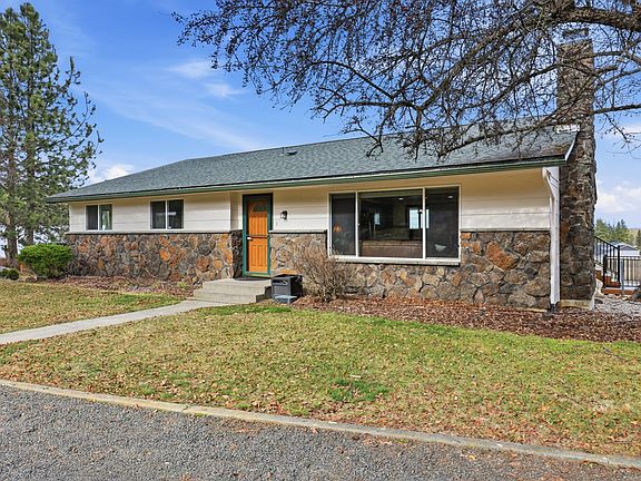 3rd image of 2416 W Hazard Rd