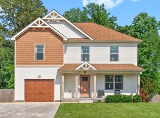 1341 Sussex Dr, Clarksville, TN 37042