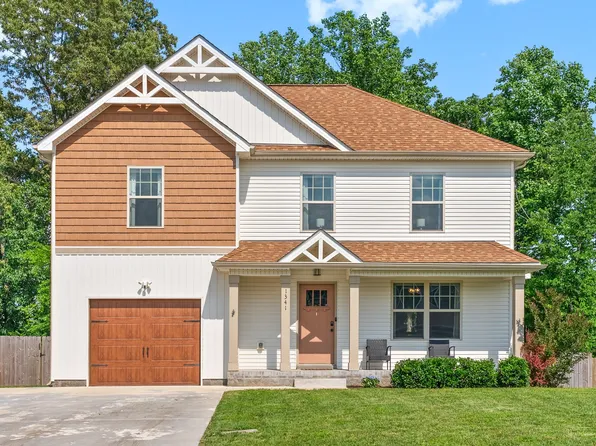 1341 Sussex Dr, Clarksville, TN 37042