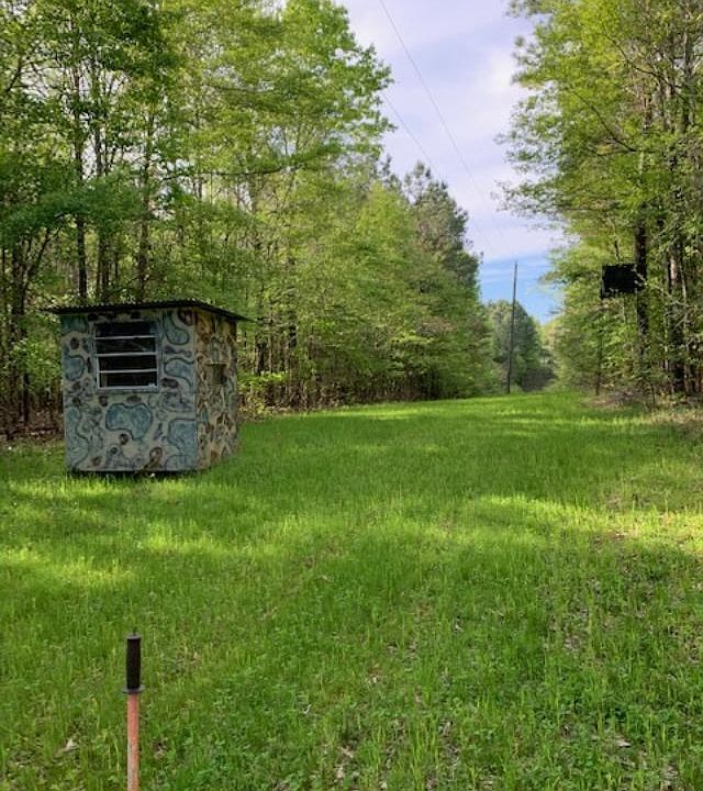 2nd image of Mantee Rd