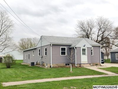 322 N 2nd St, Sheffield, IA, 50475